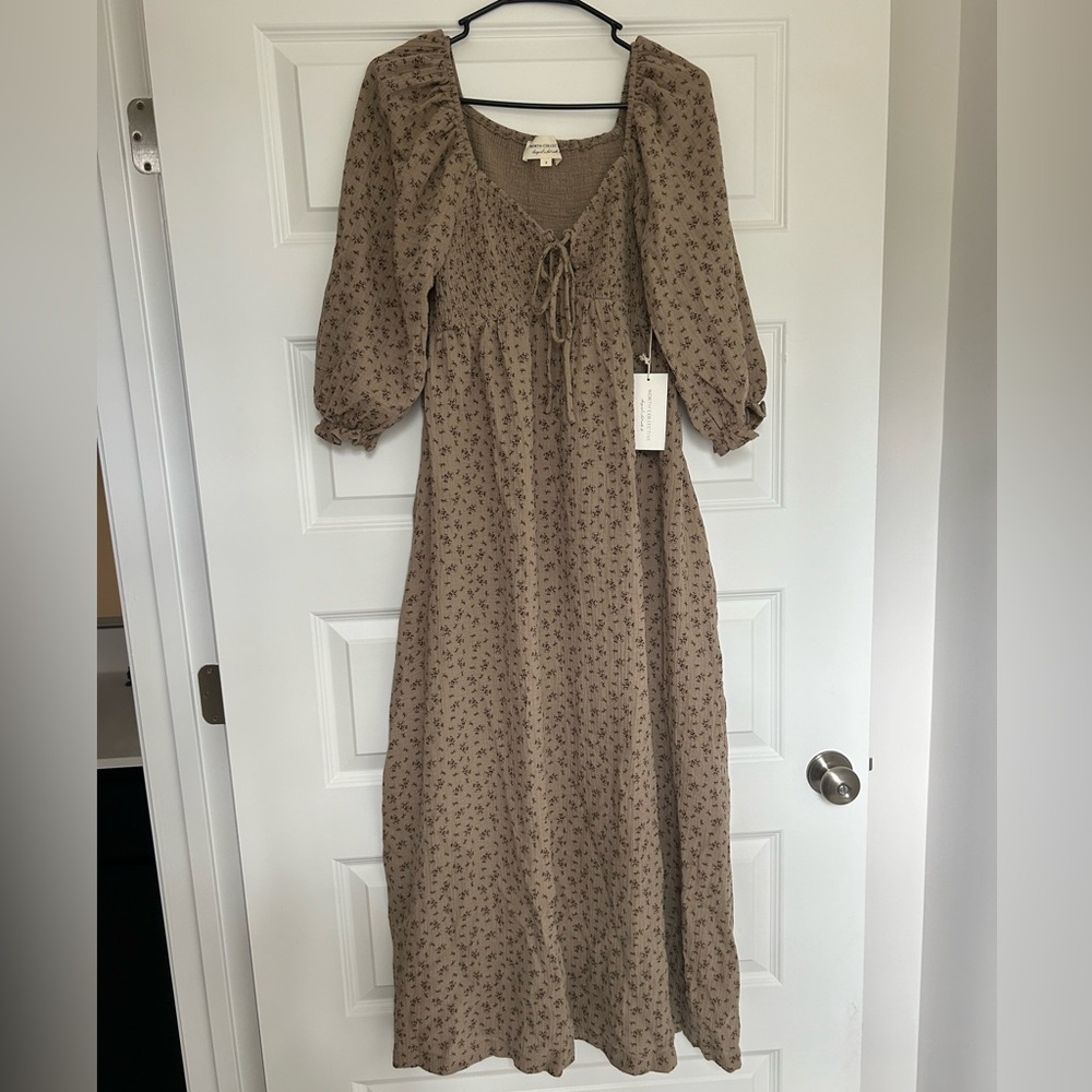 Long Sleeve Floral Dress in Olive